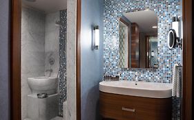 Renaissance Izmir Hotel